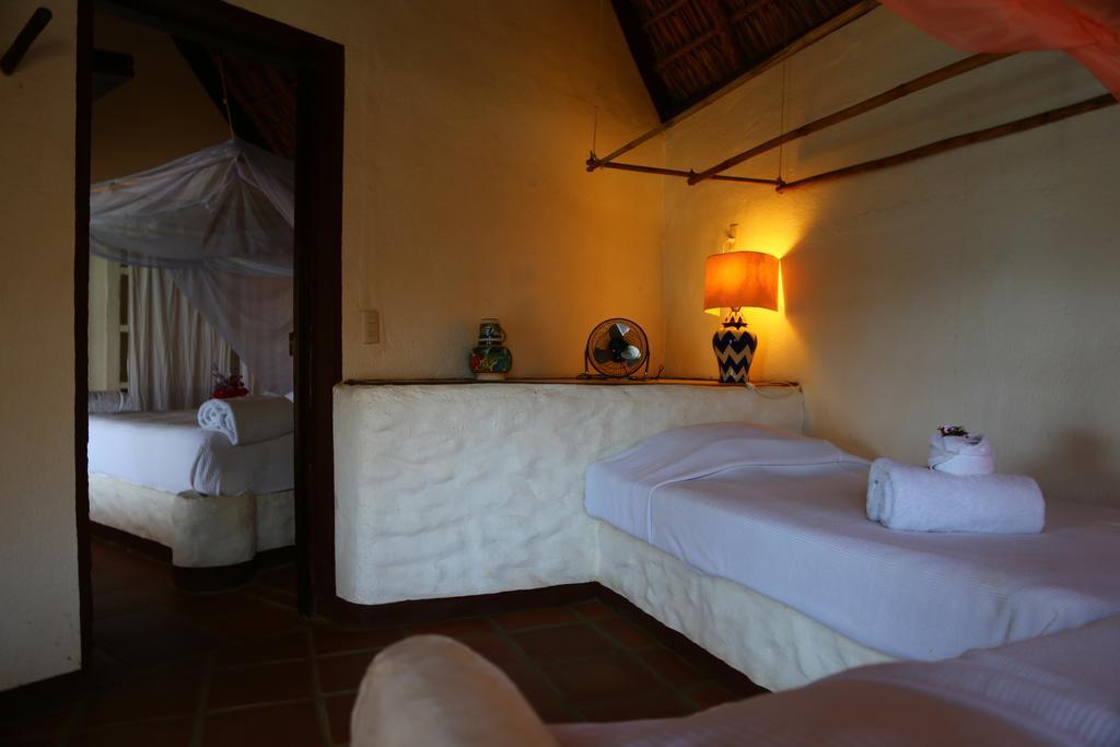 Hotel Bahia De La Luna อาโรโย ครูซ ภายนอก รูปภาพ
