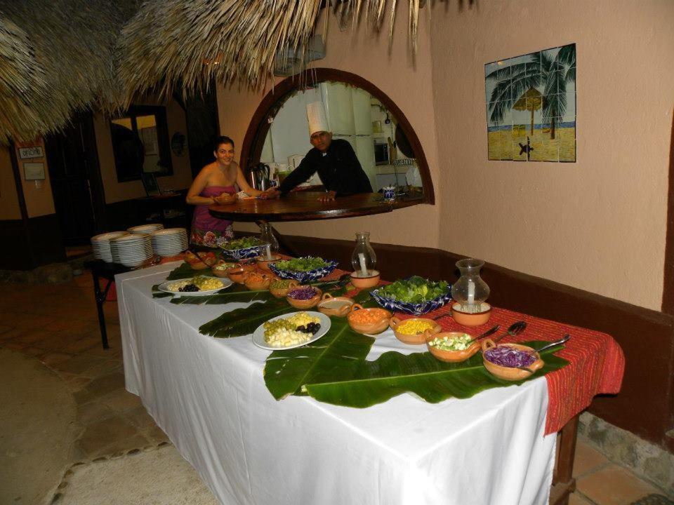 Hotel Bahia De La Luna อาโรโย ครูซ ภายนอก รูปภาพ